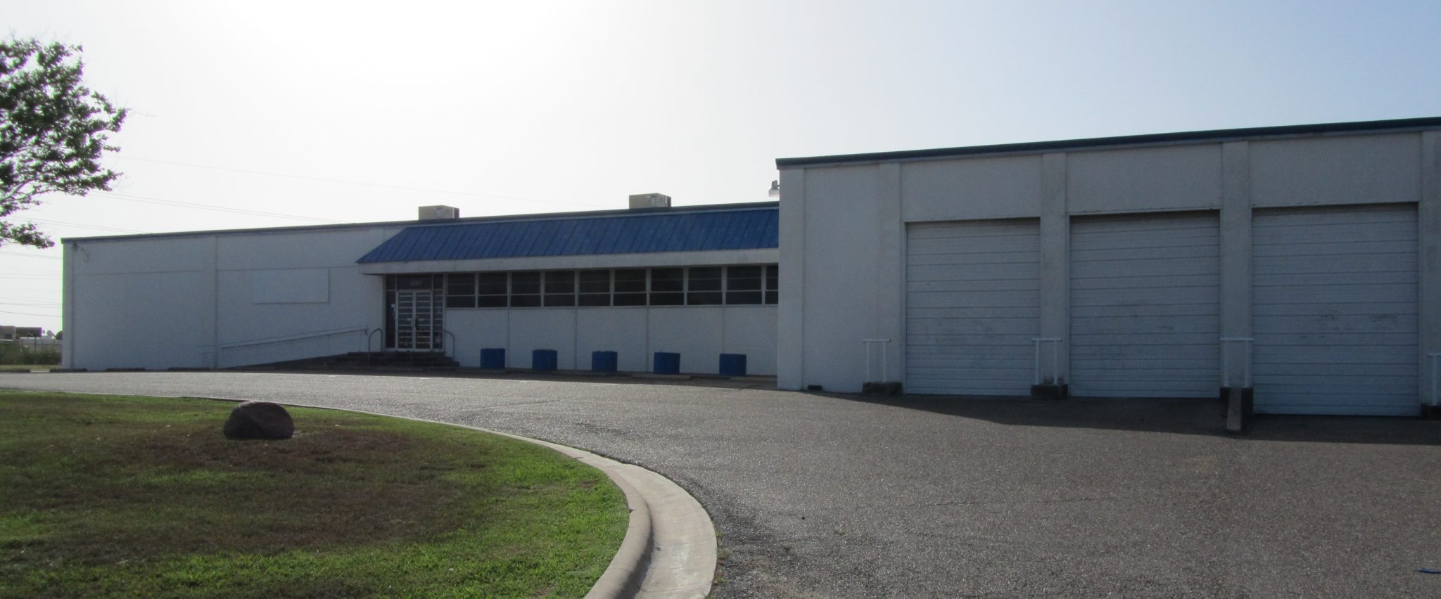 CRAVEY REAL ESTATE SERVICES, INC. COMPLETES LEASE OF 32,813 SF